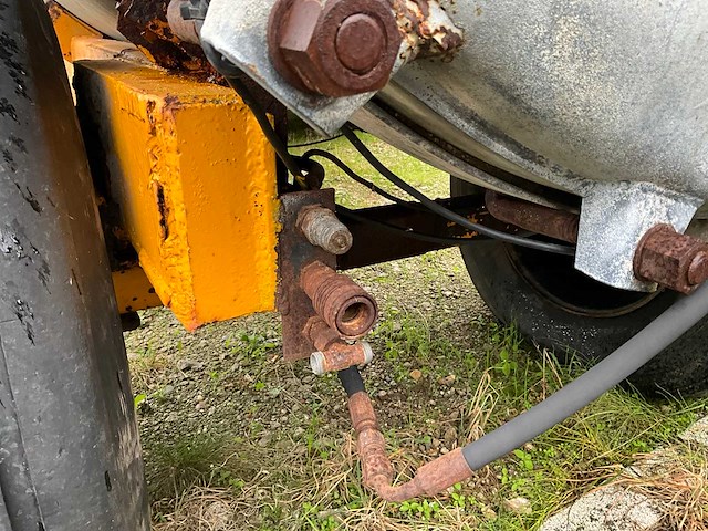 1982 veenhuis 5800 mesttank - afbeelding 8 van  20