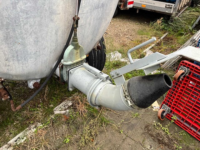 1982 veenhuis 5800 mesttank - afbeelding 11 van  20