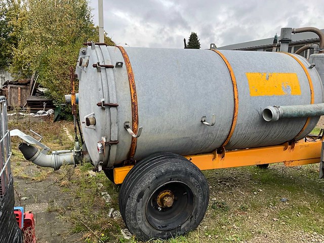 1982 veenhuis 5800 mesttank - afbeelding 14 van  20