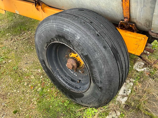 1982 veenhuis 5800 mesttank - afbeelding 15 van  20