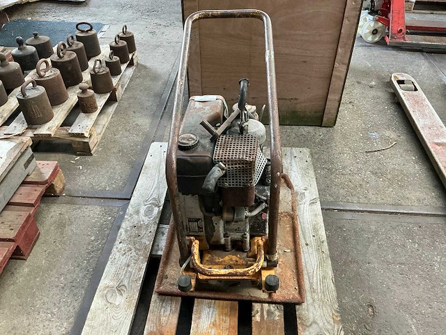 1982 wacker i330 trilplaat - afbeelding 4 van  5