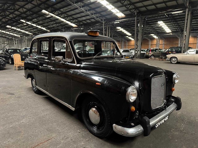 1983 austin diesel engelse taxi sn-rb-83 - afbeelding 12 van  15