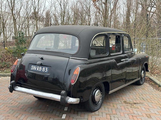 1983 austin metro 1000, sn-rb-83 - afbeelding 1 van  9