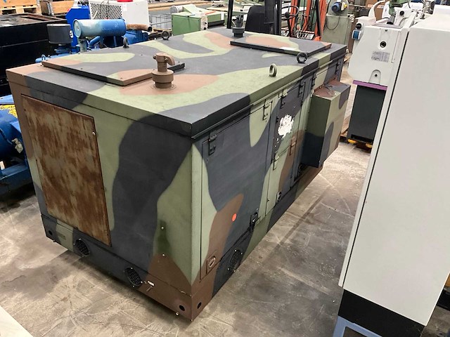 1983 dynaf 88005d noodstroomaggregaat - afbeelding 3 van  7