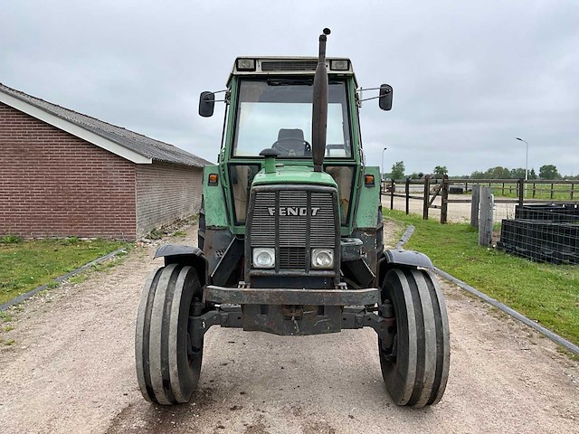 1983 fendt 305ls turbomatik tweewielaangedreven landbouwtractor - afbeelding 23 van  33