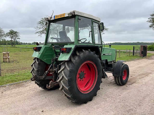 1983 fendt 305ls turbomatik tweewielaangedreven landbouwtractor - afbeelding 30 van  33