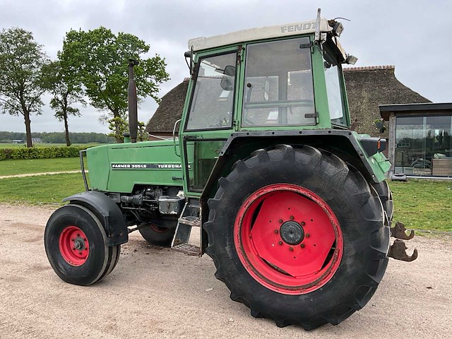 1983 fendt 305ls turbomatik tweewielaangedreven landbouwtractor - afbeelding 33 van  33