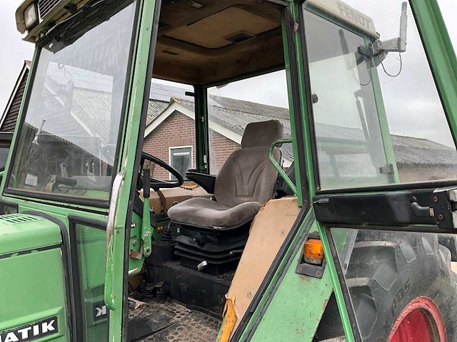 1983 fendt 305ls turbomatik tweewielaangedreven landbouwtractor - afbeelding 13 van  22