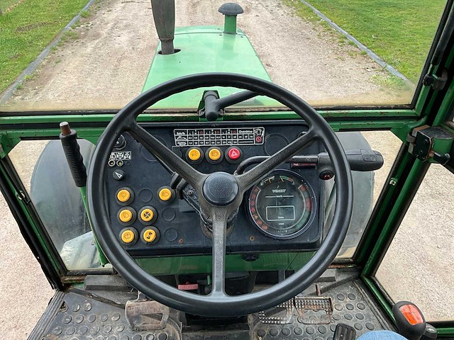 1983 fendt 305ls turbomatik tweewielaangedreven landbouwtractor - afbeelding 17 van  22