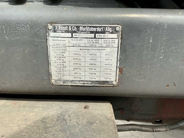1983 fendt favorit 610lsa turbomatik vierwielaangedreven landbouwtractor - afbeelding 17 van  24