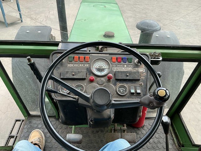 1983 fendt favorit 610lsa turbomatik vierwielaangedreven landbouwtractor - afbeelding 22 van  24