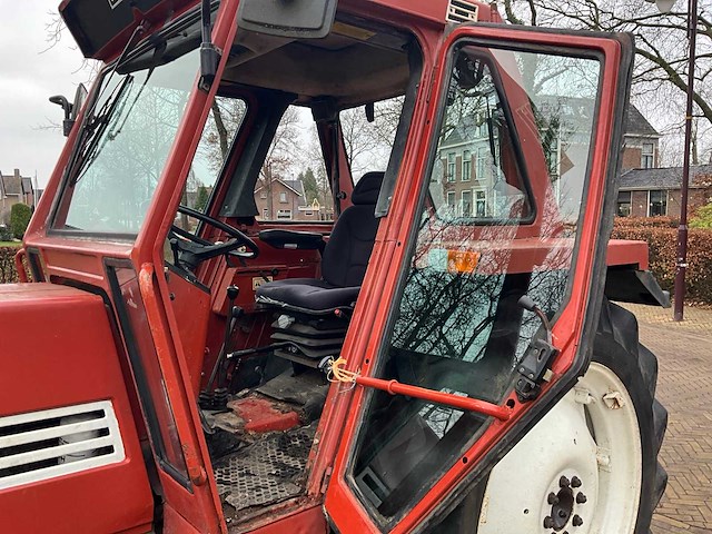 1983 fiatagri 680 dth vierwielaangedreven landbouwtractor - afbeelding 15 van  33