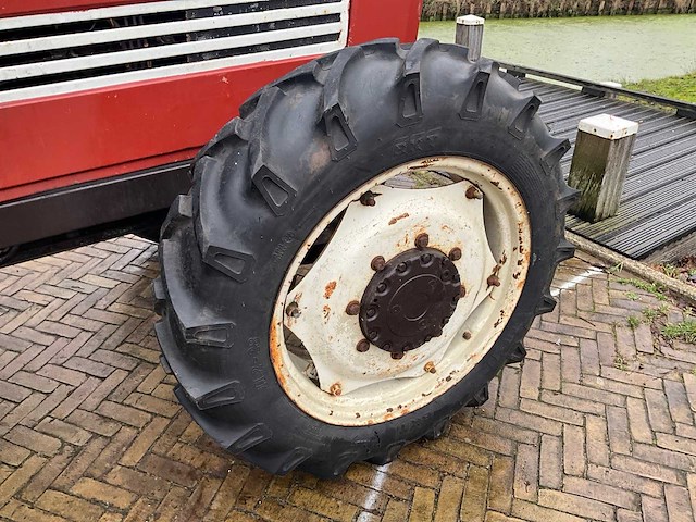 1983 fiatagri 680 dth vierwielaangedreven landbouwtractor - afbeelding 14 van  33