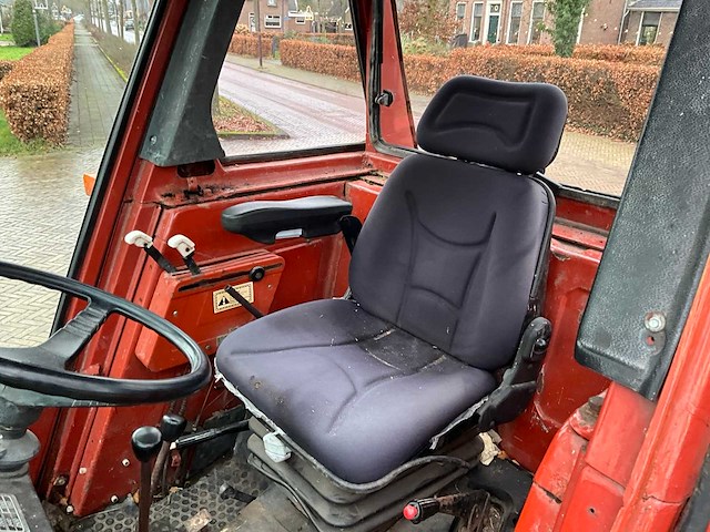 1983 fiatagri 680 dth vierwielaangedreven landbouwtractor - afbeelding 16 van  33