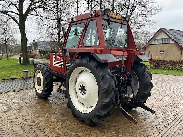 1983 fiatagri 680 dth vierwielaangedreven landbouwtractor - afbeelding 32 van  33