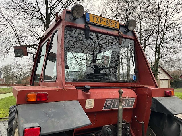 1983 fiatagri 680 dth vierwielaangedreven landbouwtractor - afbeelding 1 van  7