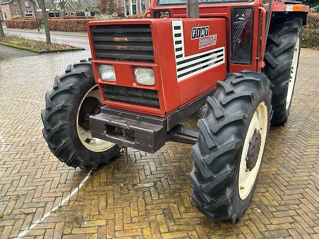 1983 fiatagri 680 dth vierwielaangedreven landbouwtractor - afbeelding 4 van  33
