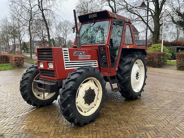 1983 fiatagri 680 dth vierwielaangedreven landbouwtractor - afbeelding 12 van  33