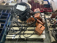 1983 hitachi 1/2fh kettingtakel - afbeelding 1 van  4