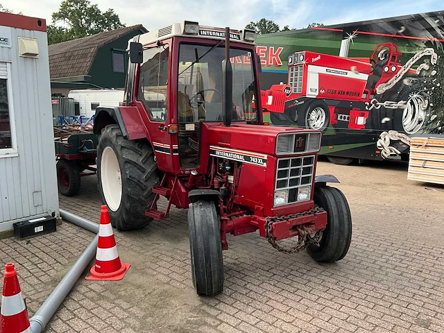 1983 international 743 xl international - afbeelding 10 van  17