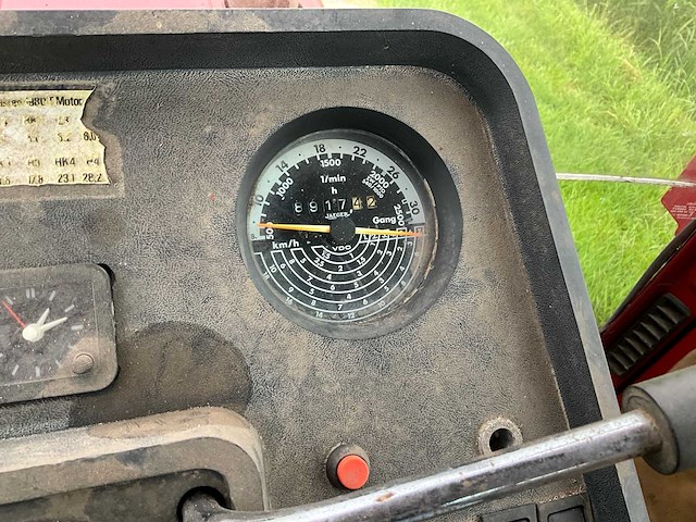 1983 international 745xl tweewielaangedreven landbouwtractor - afbeelding 16 van  31