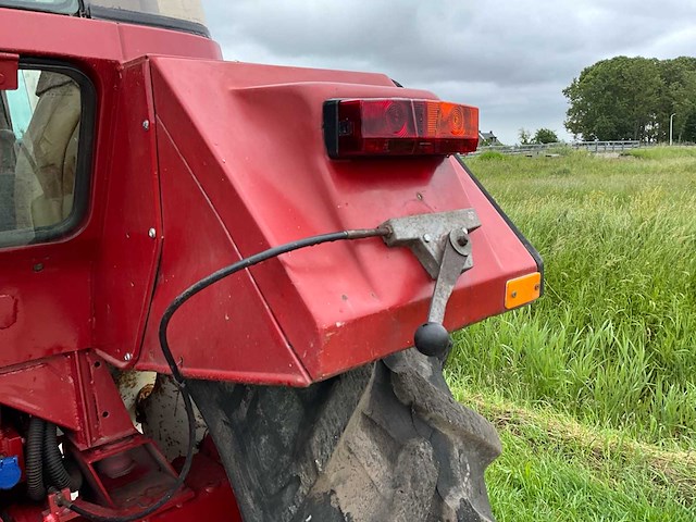 1983 international 745xl tweewielaangedreven landbouwtractor - afbeelding 9 van  30