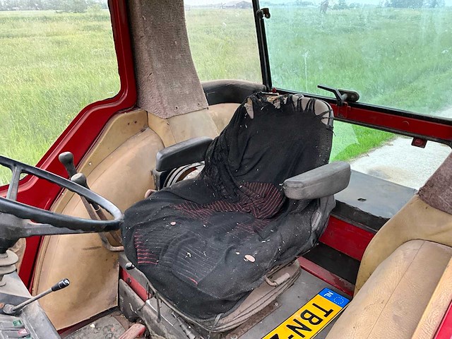 1983 international 745xl tweewielaangedreven landbouwtractor - afbeelding 13 van  30