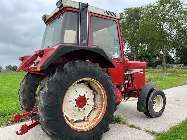 1983 international 745xl tweewielaangedreven landbouwtractor - afbeelding 30 van  30