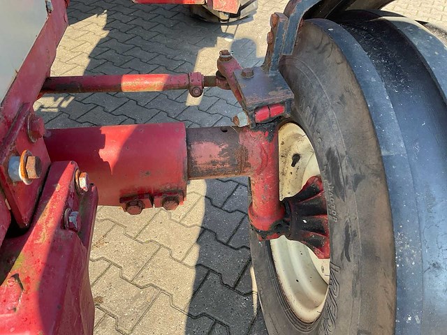 1983 international 956xl-h tweewielaangedreven landbouwtractor - afbeelding 6 van  26