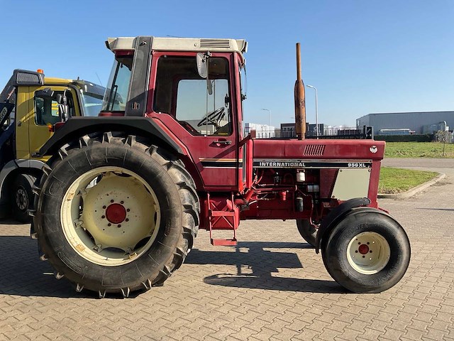 1983 international 956xl-h tweewielaangedreven landbouwtractor - afbeelding 23 van  26
