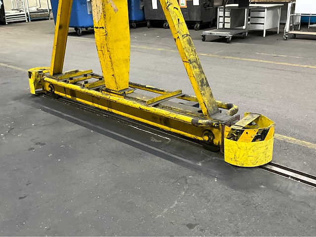 1983 kms / demag portaalkraan - afbeelding 9 van  13