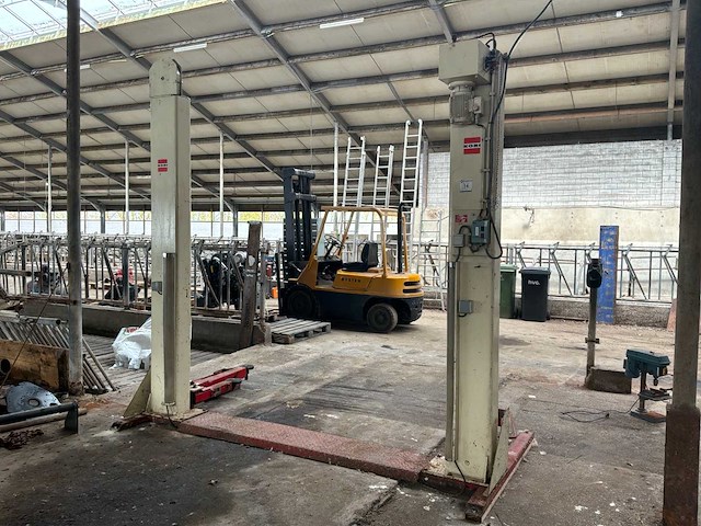 1983 koni 3572 hefbrug - afbeelding 4 van  8