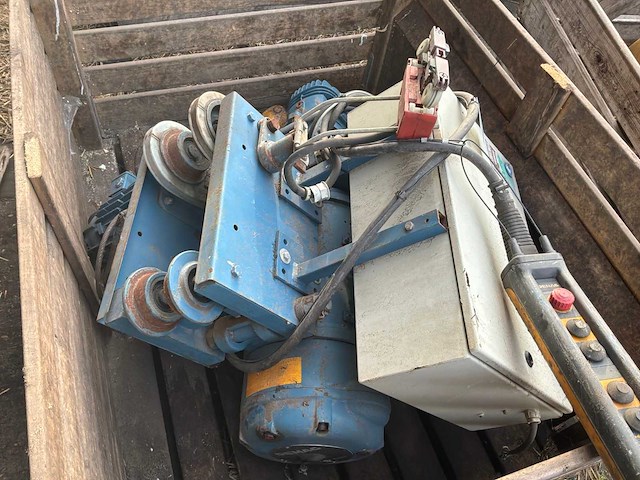 1983 mannesmann demag kettingtakel - afbeelding 3 van  7