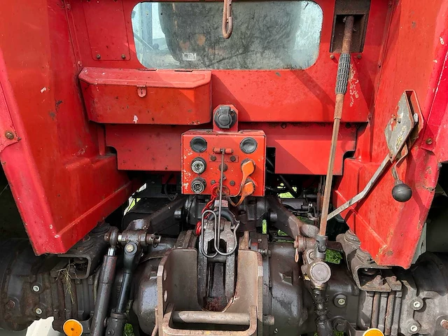 1983 massey ferguson 675 tweewielaangedreven landbouwtractor - afbeelding 21 van  26