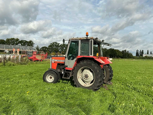 1983 massey ferguson 675 tweewielaangedreven landbouwtractor - afbeelding 20 van  26