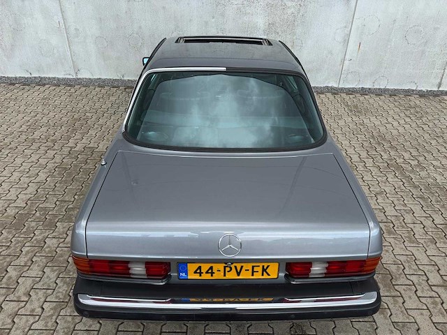 1983 mercedes-benz 300 cd personenauto - afbeelding 8 van  34