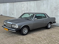 1983 mercedes-benz 300 cd personenauto