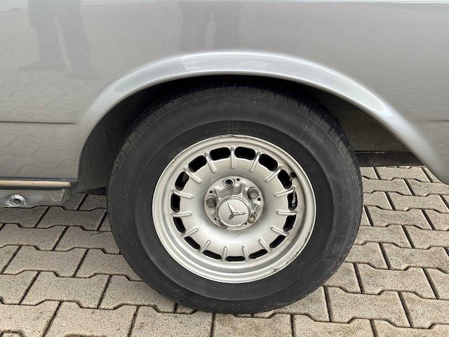 1983 mercedes-benz 300 cd personenauto - afbeelding 19 van  34