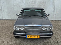 1983 mercedes-benz 300 cd personenauto - afbeelding 12 van  34