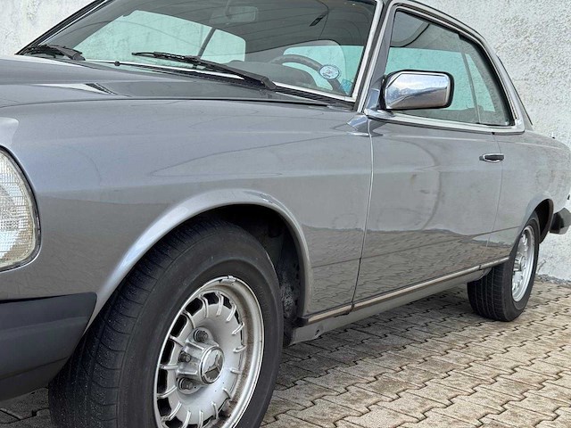 1983 mercedes-benz 300 cd personenauto - afbeelding 30 van  34