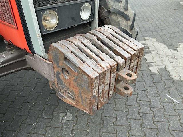 1983 mf 2640 vierwielaangedreven landbouwtractor - afbeelding 14 van  30