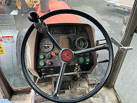 1983 mf 2640 vierwielaangedreven landbouwtractor - afbeelding 23 van  30
