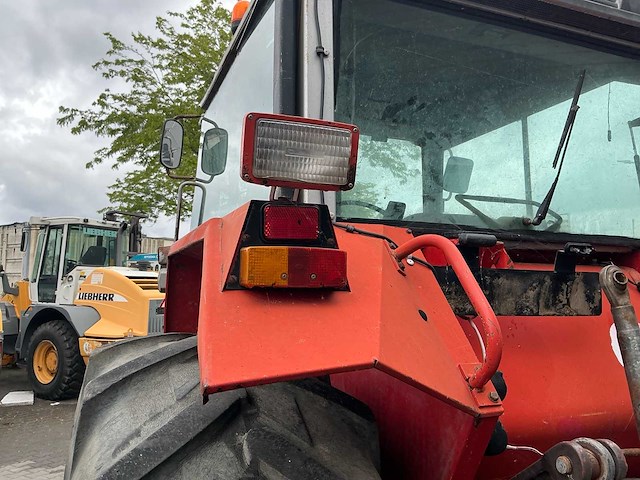 1983 mf 2640 vierwielaangedreven landbouwtractor - afbeelding 16 van  30