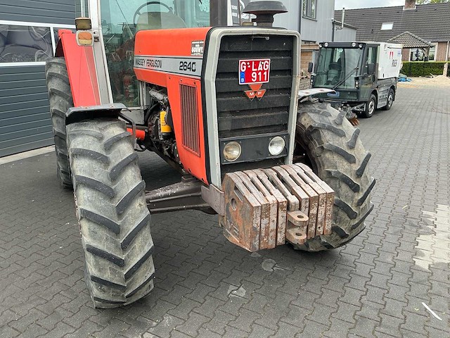 1983 mf 2640 vierwielaangedreven landbouwtractor - afbeelding 20 van  30