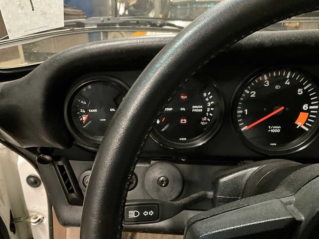 1983 porsche 911 cabrio personenauto - afbeelding 2 van  32