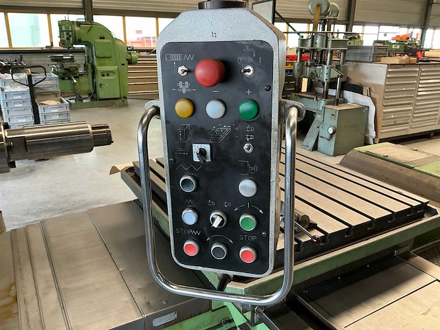 1983 tos varnsdorf w9a cnc-horizontale kotter- en freesmachine - afbeelding 5 van  32