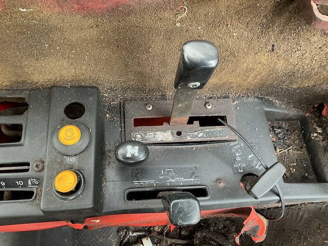 1983 valmet 705 vierwielaangedreven landbouwtractor - afbeelding 5 van  14