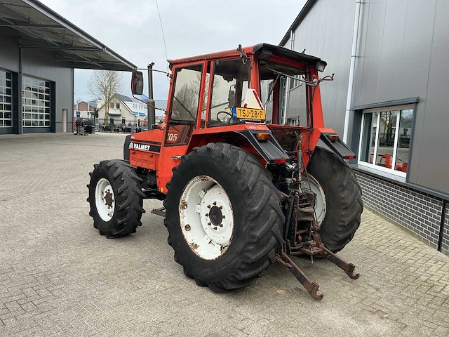 1983 valmet 705 vierwielaangedreven landbouwtractor - afbeelding 12 van  14
