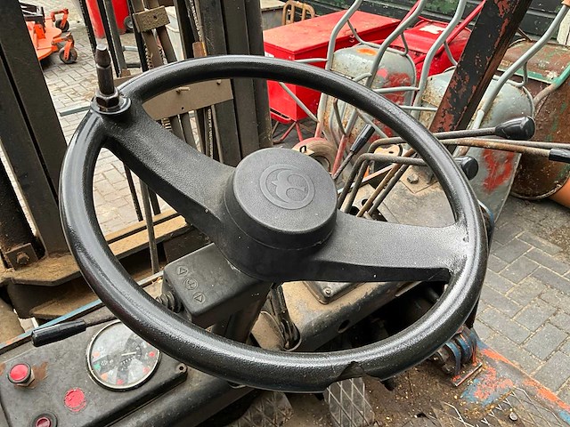 1983 vorkheftruck - afbeelding 2 van  4