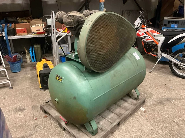 1984 alup 1150-500 luchtcompressor - afbeelding 2 van  5